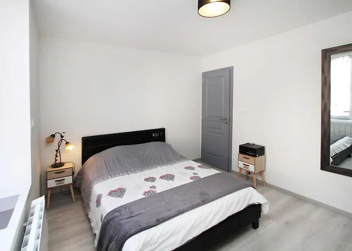 Gite-les-myrtilles 公寓